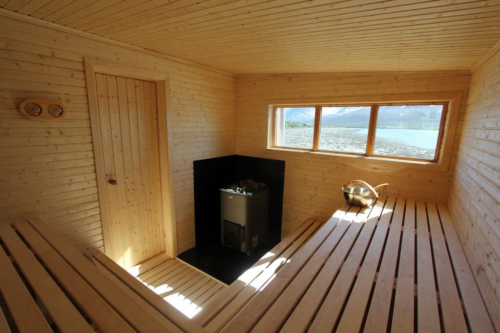 Lyngen Fjordcamp Villa Nord-Lenangen Ruang foto