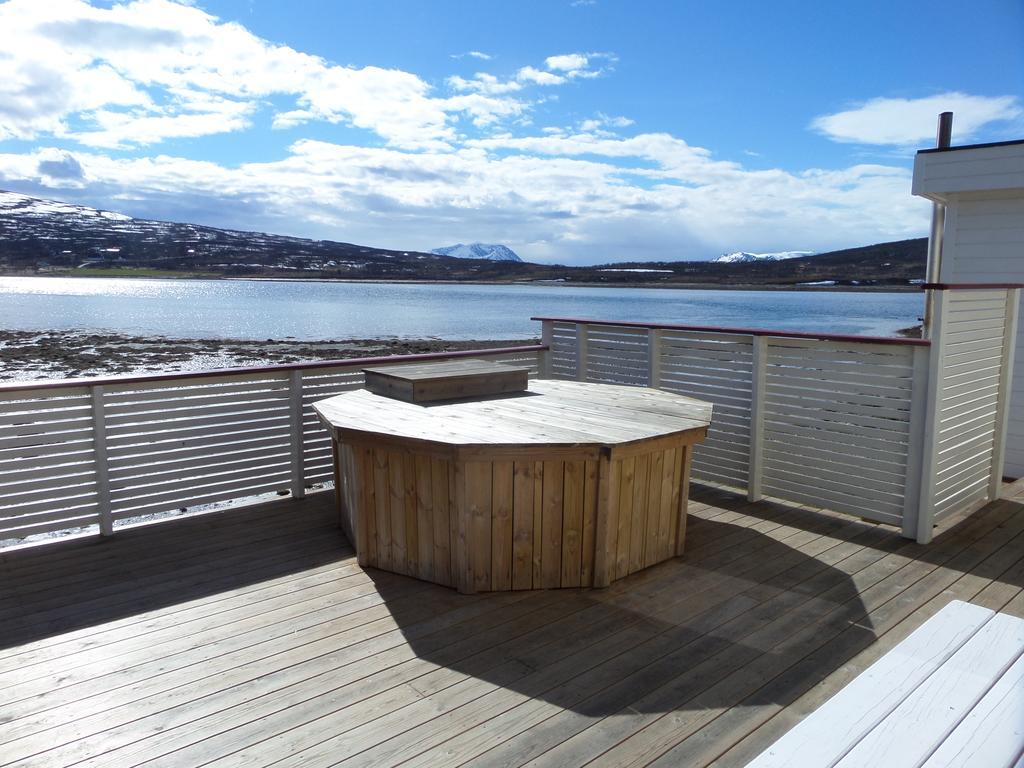 Lyngen Fjordcamp Villa Nord-Lenangen Bagian luar foto
